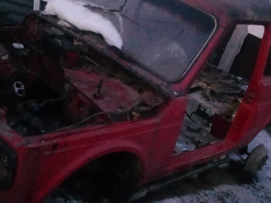 Кузовные запчасти на ниву