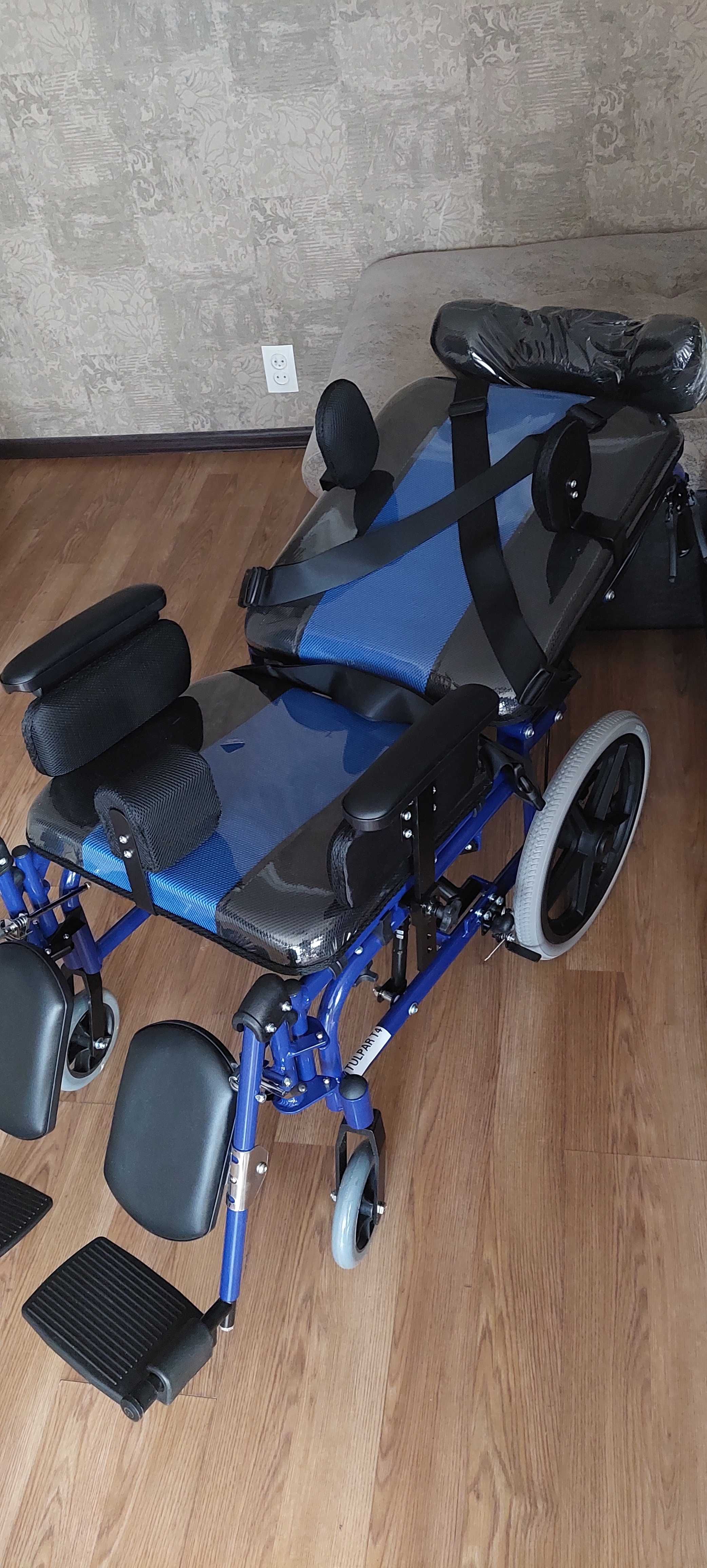 Кресло коляска  многофункциональная  универсальная Tulpar T4 новая