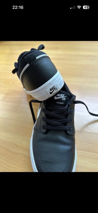 Adidasi dama nepurtati