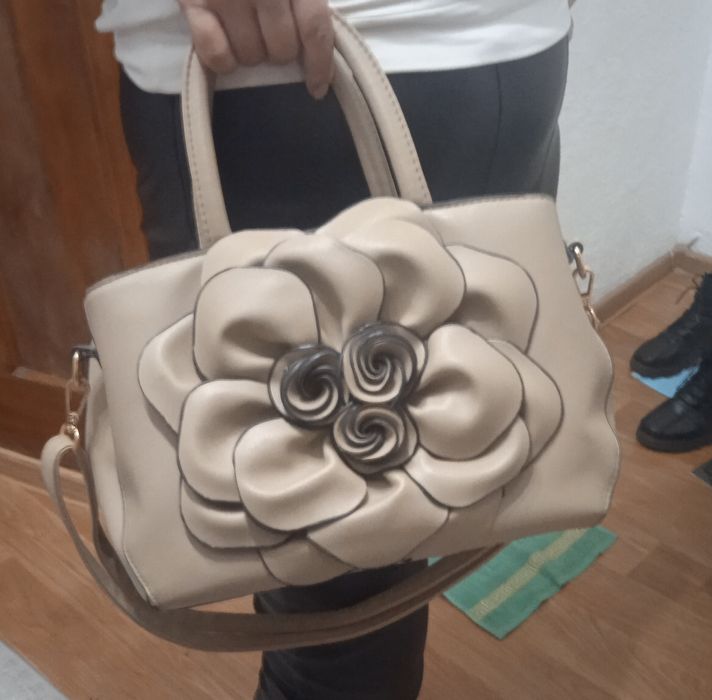 Продам сумки женские