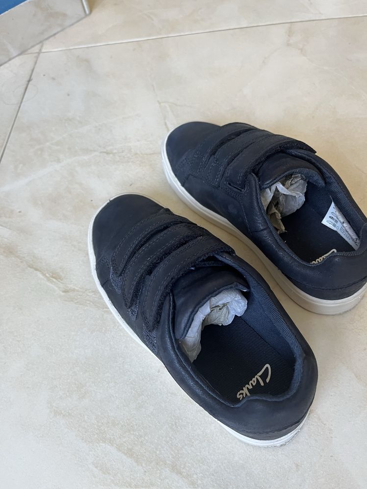 Детски кожени обувки Clarks