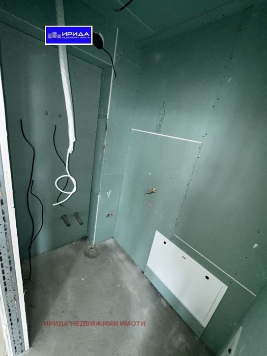 Просторен тристаен апартамент в Кръстова вада с АКТ 16!