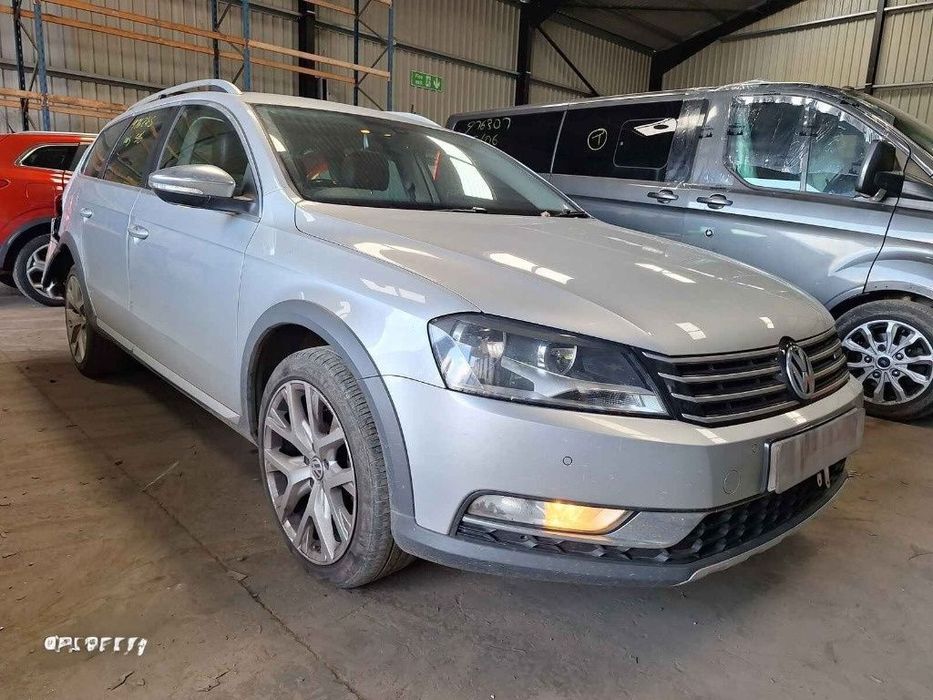 Rulou polita portbagaj Volkswagen Passat B7 Alltrack 2014 VARIANT 2.0