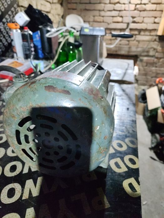 Ел. двигател 2.2, 1430 оборота