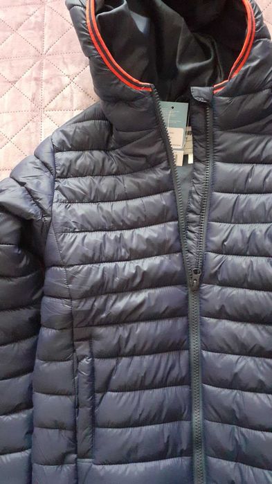 Ново детско зимно яке - размер  9- 10 г. - 140 см.