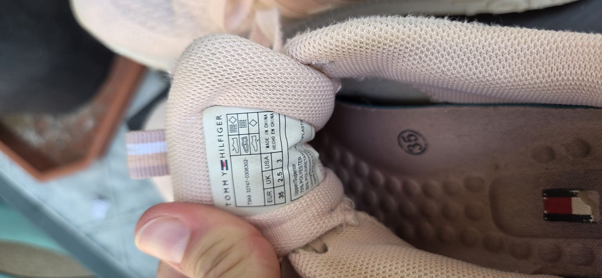Маратонки Tommy Hilfiger 35 Nike 36