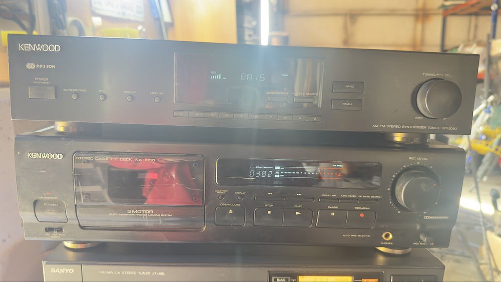 Kenwood radio si casetofon