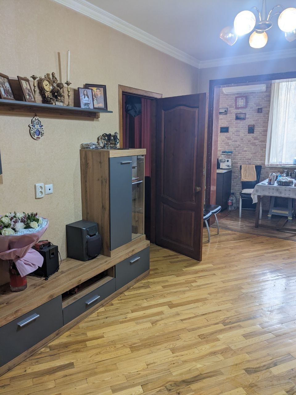 Метро Чиланзар,  Чиланзар 16! Комнат 2в3 в3