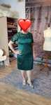 R.      Rochie de  ocazie culoare verde ,dantela in partea de sus ,