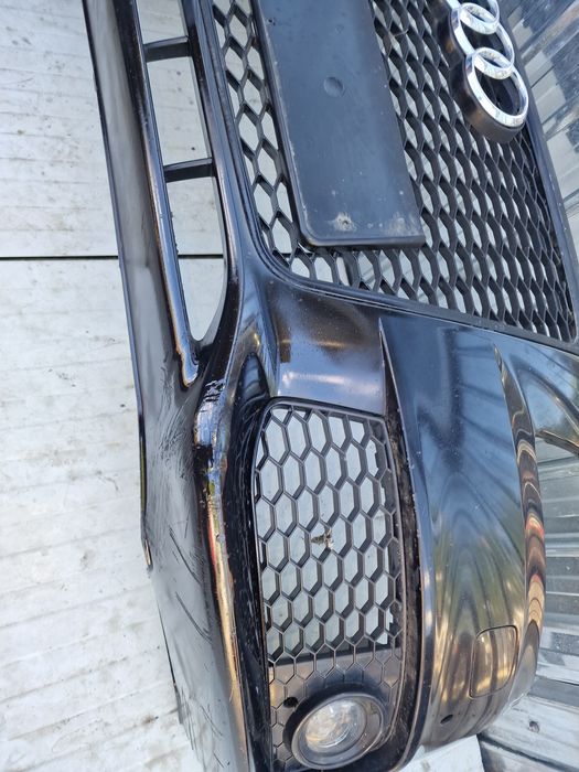 Bara fata complecta Audi A4 B8  cu loc spalatoare si senzori parcare