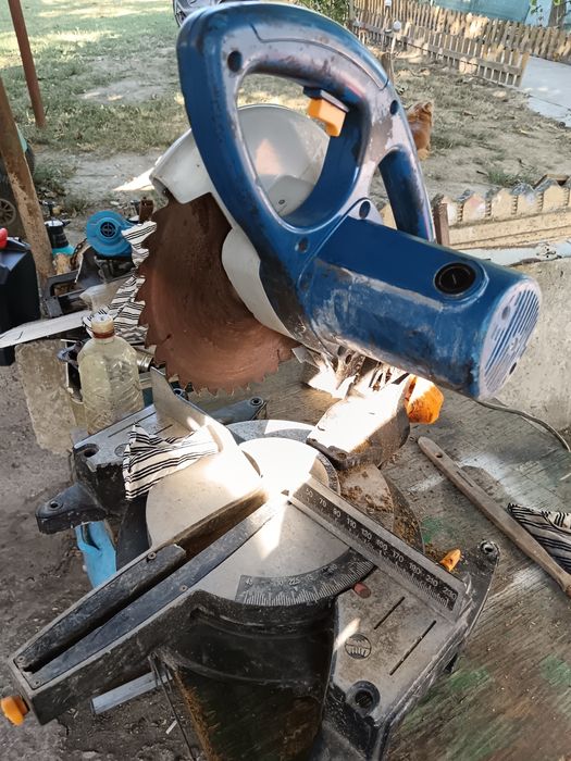 Circular pendular, culisant, unghiular, CMI, 1800W