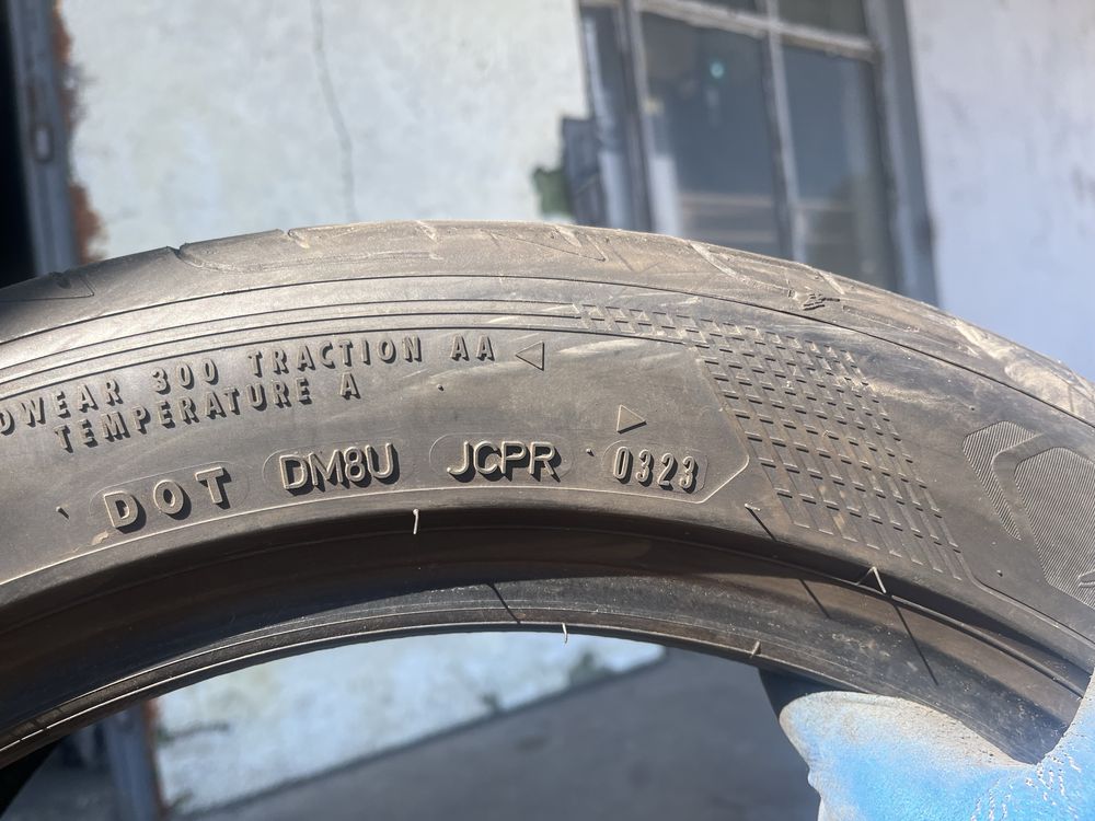 2 бр. летни гуми 245/45/18 GoodYear DOT 0323 5,5 mm