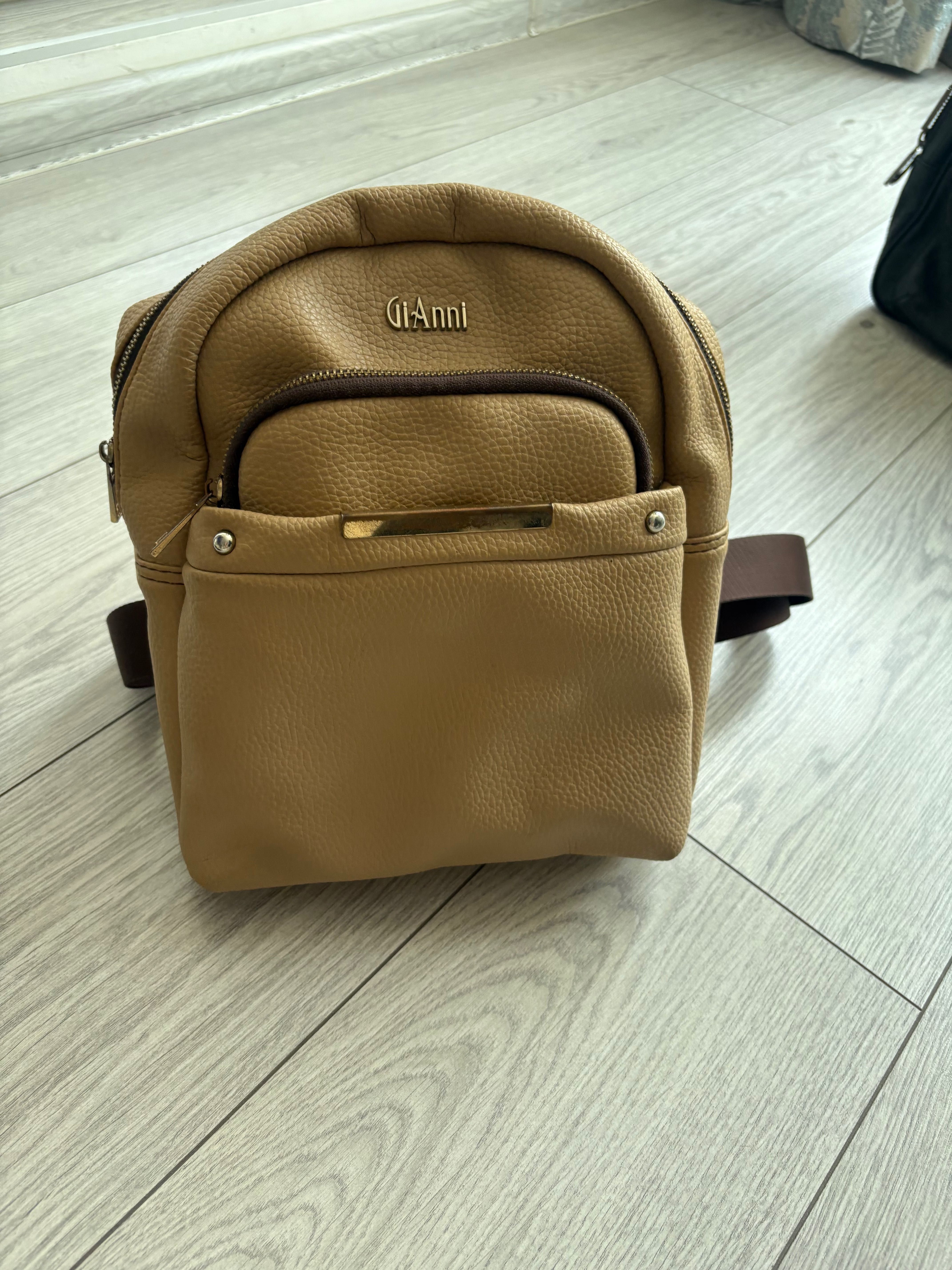 Дамска раница Gianni