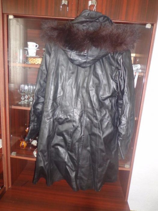 черна кожена пелерина-дамска,естествена кожа