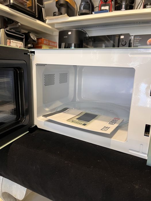 Cuptor cu microunde Haden