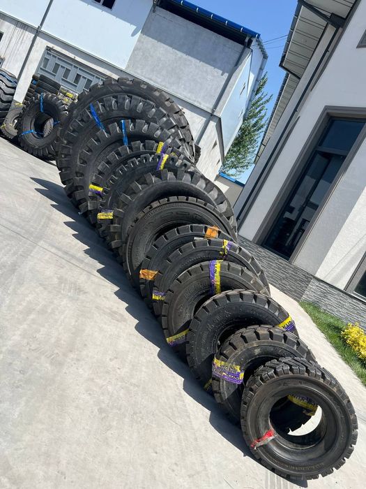 Шина размер 12.00R20 KUNLUN