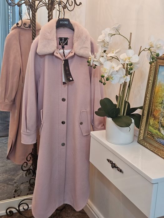 Продам новое эксклюзивное пальто производство Турция. 50разм.