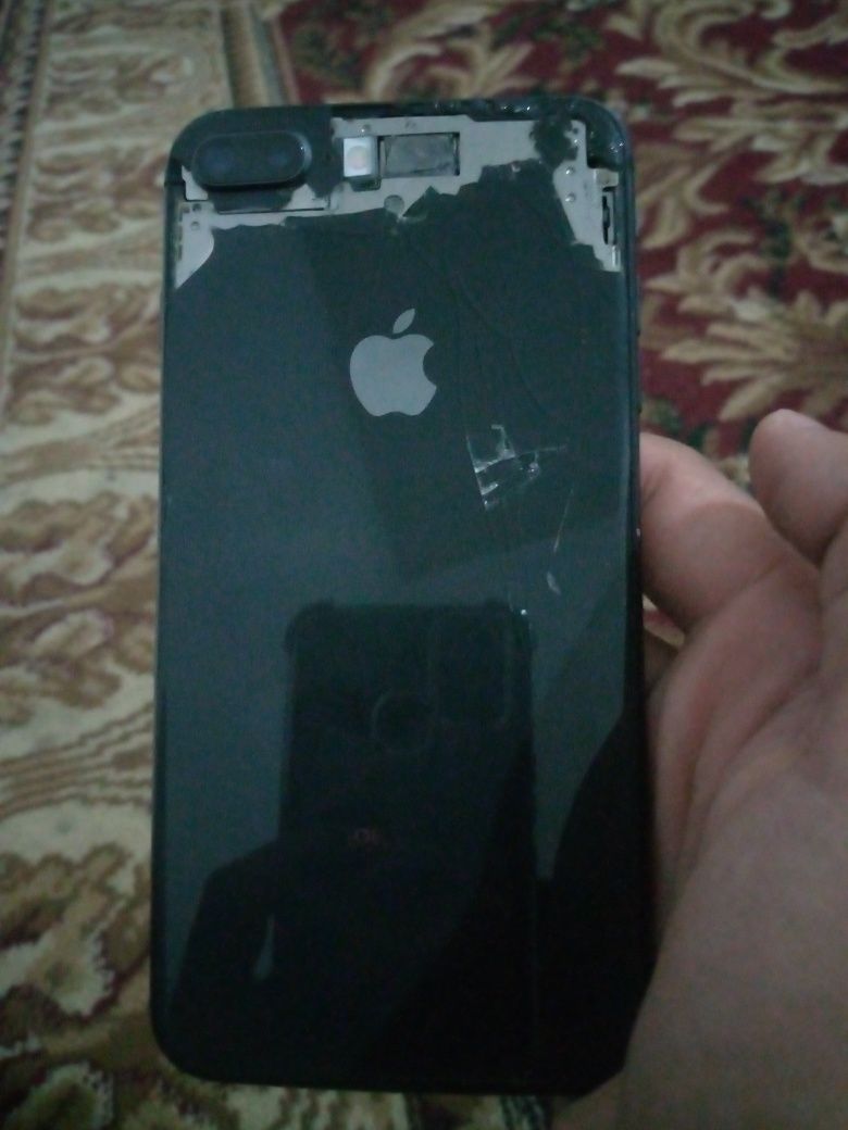 Iphone 8 plus 64gb