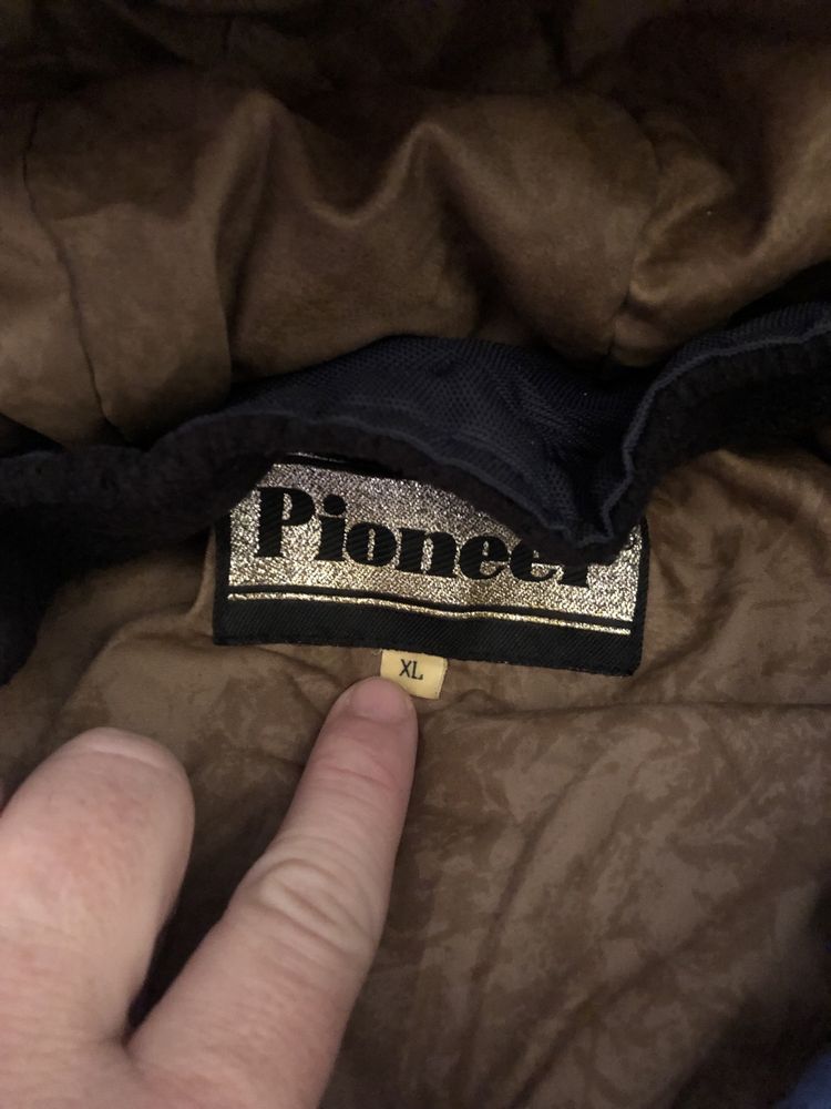 Geaca iarna Pioneer ca noua mas XL