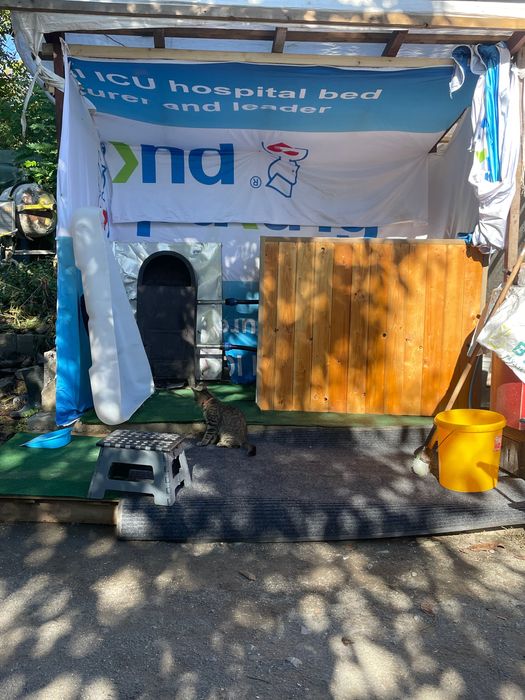 Ciubar nou 4 persoana