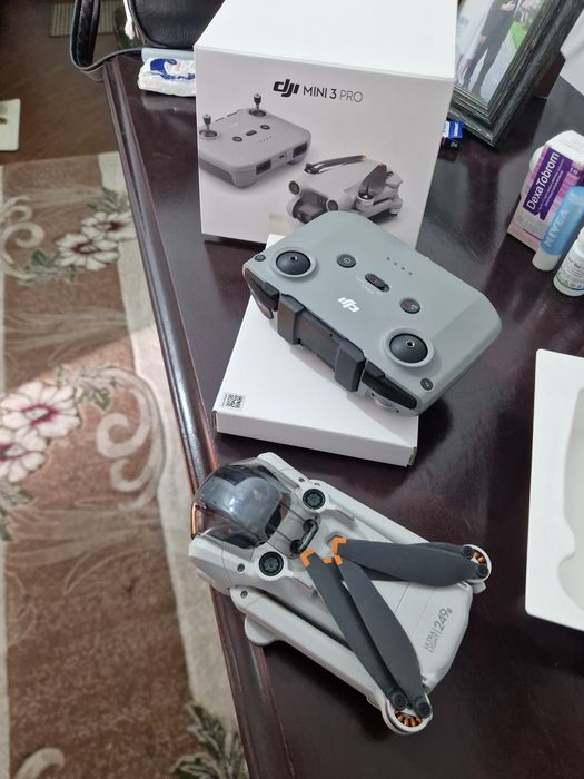 Dji mini 3 pro,la cutie cu accesoriile ce vin la cumparare