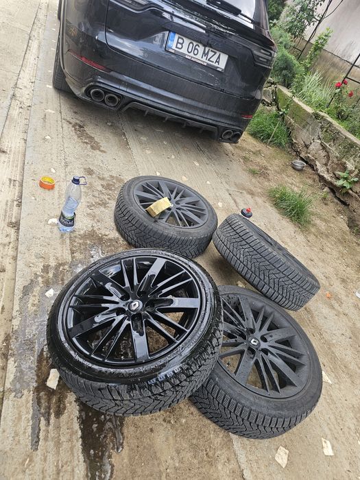 Vând roți Renault Laguna 3