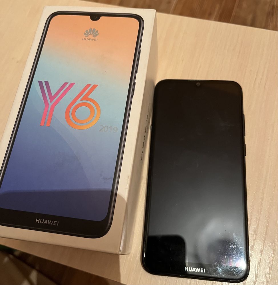 Продается HUAWEI Y6 2019