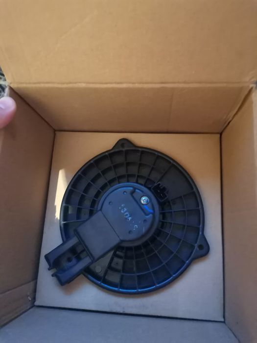 Продам вентилятор отопителя