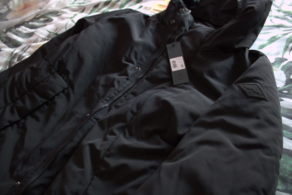 Replay зимна парка ,размер S , мъжко чисто ново