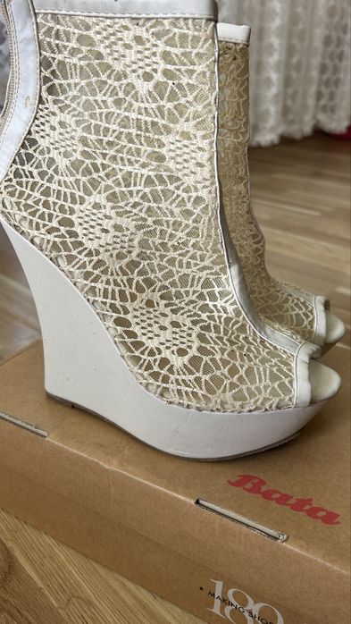 Обувки на ток дамски - 40 номер