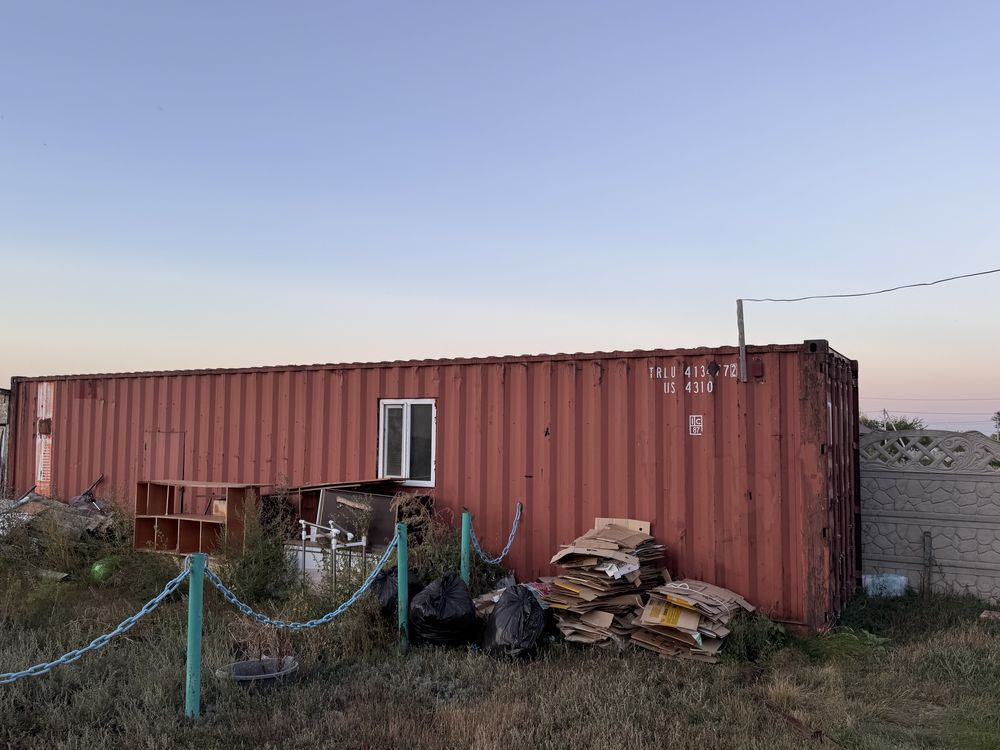 Продается контейнер
