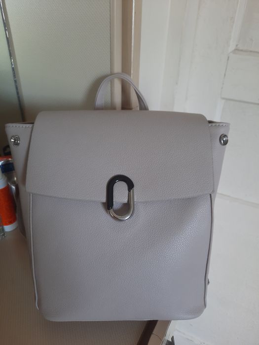 Новый  женский рюкзак 3000 тенге