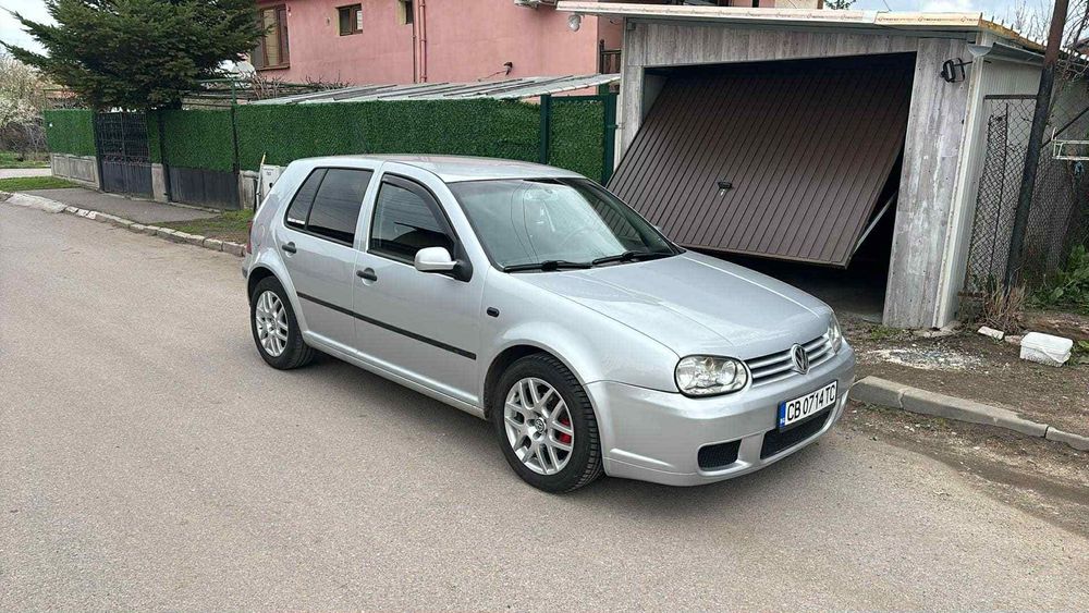 Продавам Фолксваген голф 4