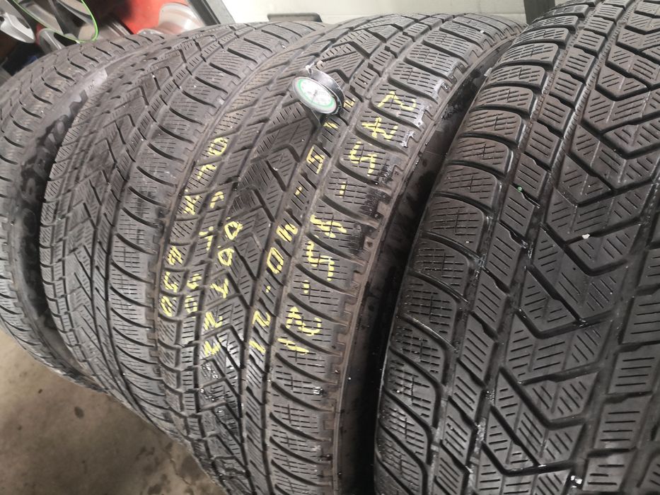 275 45 21 предни 315 40 21 цола задни гуми спорт пакет Pirelli dot 22