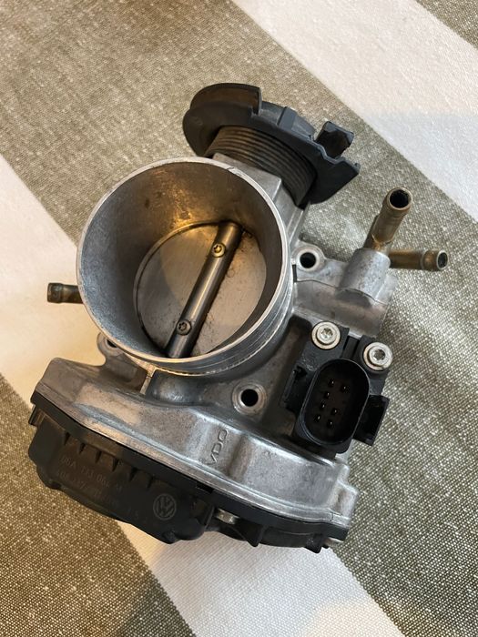 Дроселова клапа за ауди