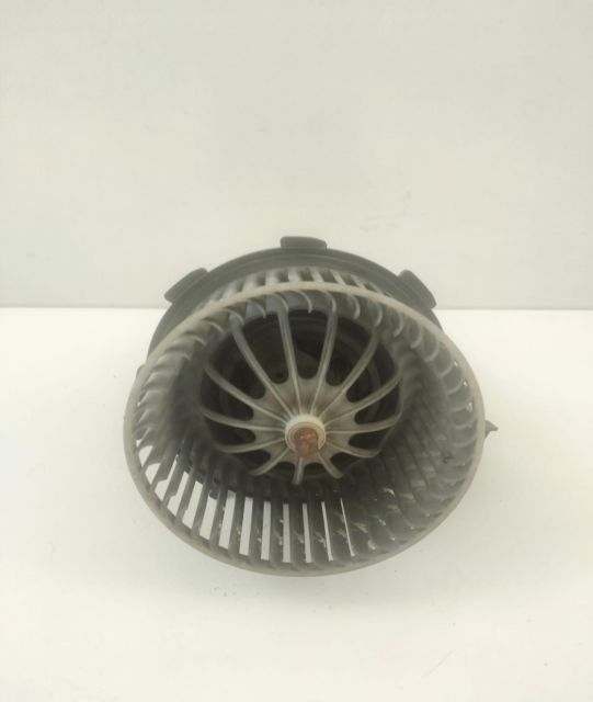 Ventilator Habitaclu Audi A5 8T seria