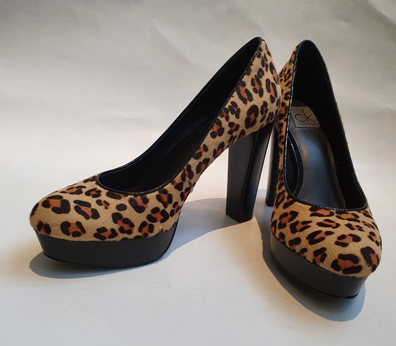 Pantofi CK - piele întoarsă cu fir lung - animal print - 37