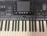 Vând Orga Korg Pa3X!