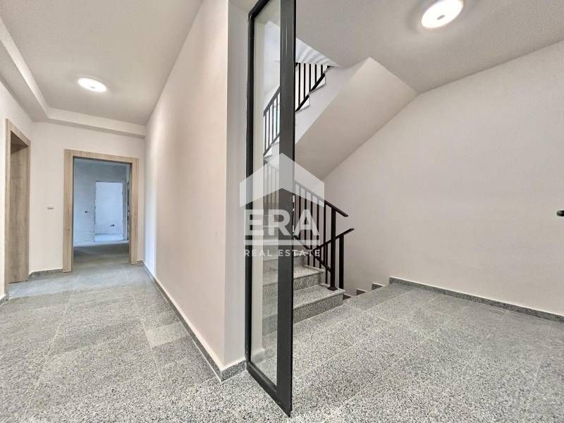 Продава се Тристаен апартамент в София, Овча купел 1 - 129 кв.м за 2009 €/кв.м - Снимка #7