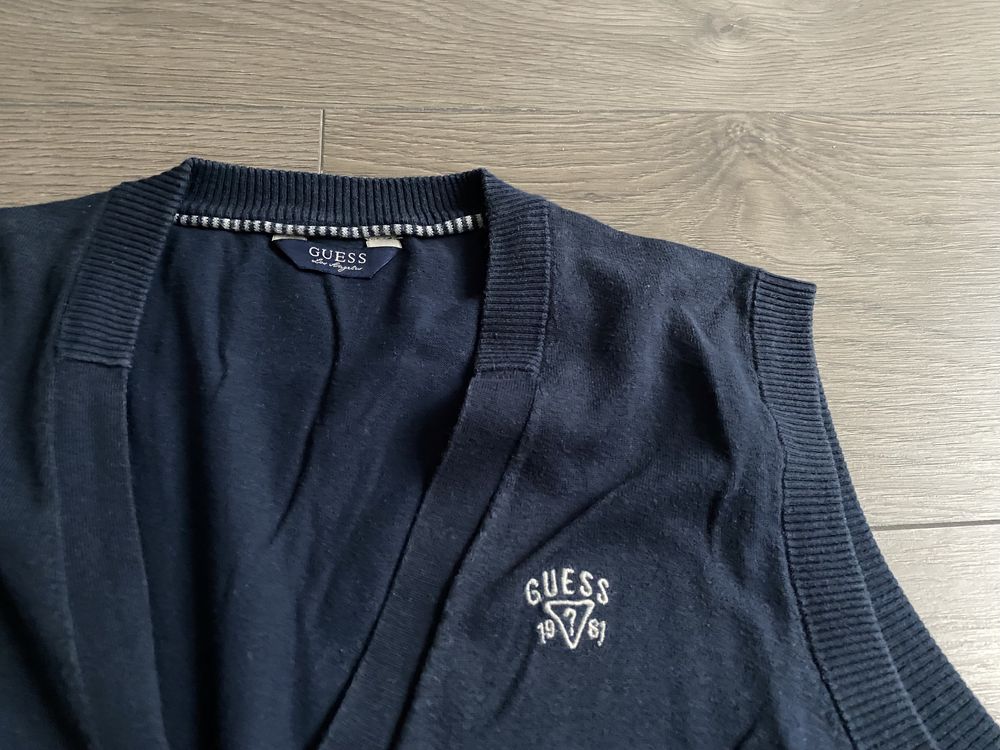 Елек Guess