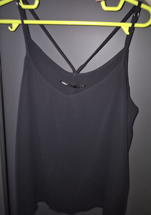 Vând top marca Only