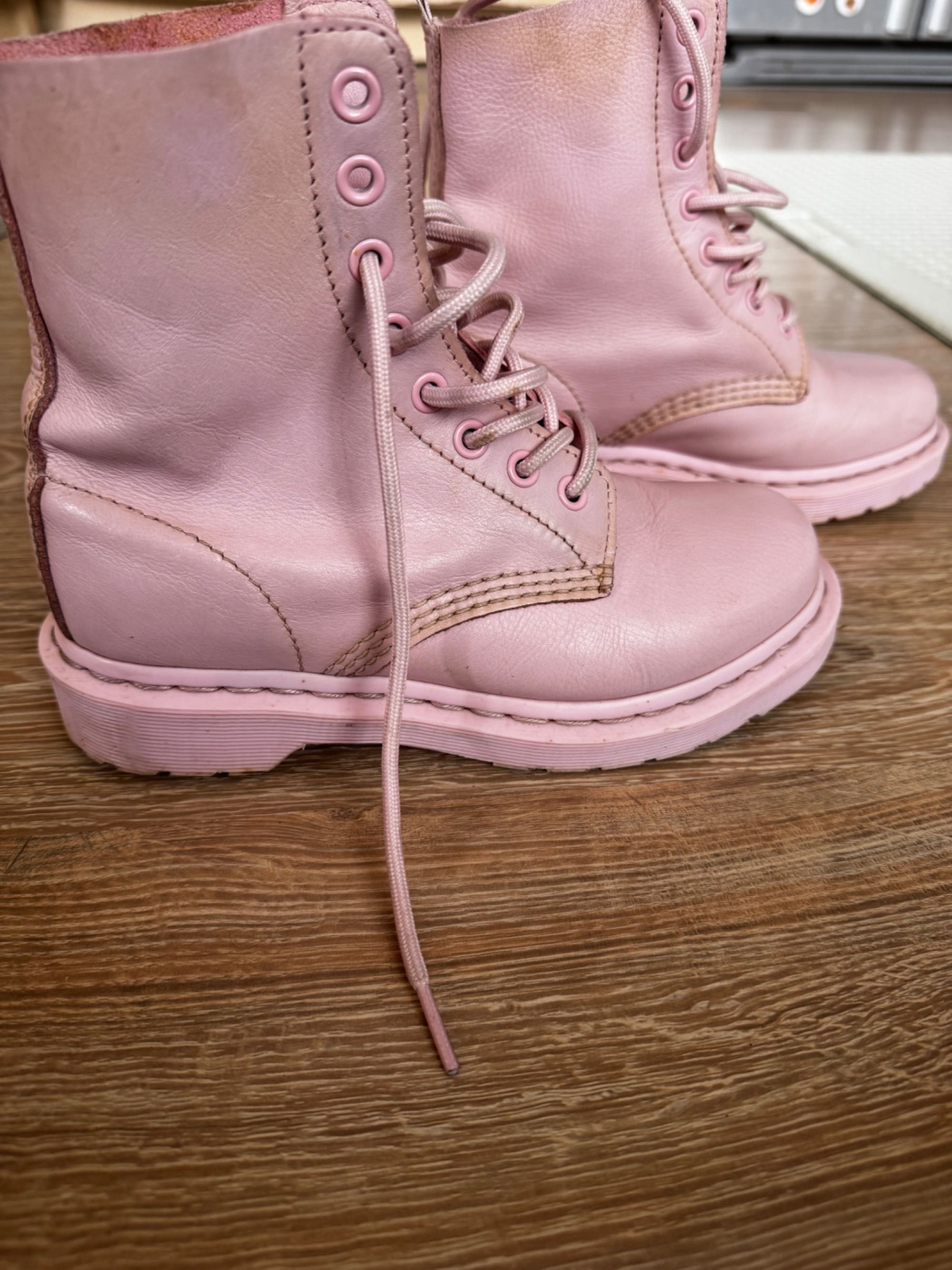 Оригинални кубинки Dr. Martens - носени