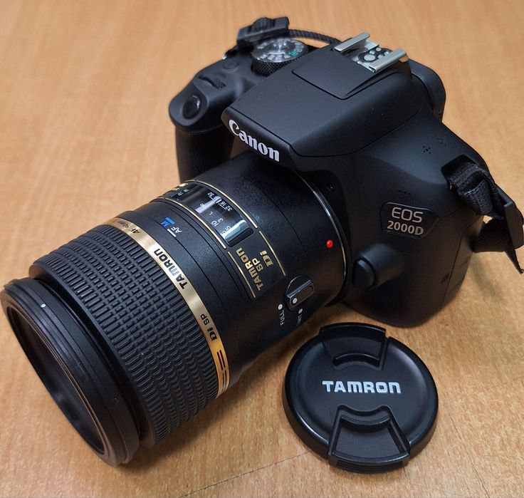 Canon 2000D+Tamron 90mm Macro 24.1пикс,Wi-Fi,комплект для стоматологов