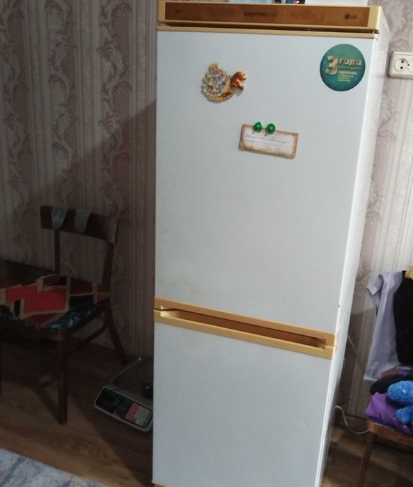 Продам холодильник