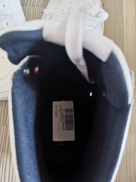 Adidasi Tommy Hilfiger