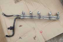 Rampa injectoare VW Touareg 2.5 2002-2010 dezmembrez VW Touareg 2.5BAC