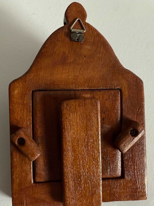 Cadou tablou original intitulat SEF DE TRIB,rama originala din Africa