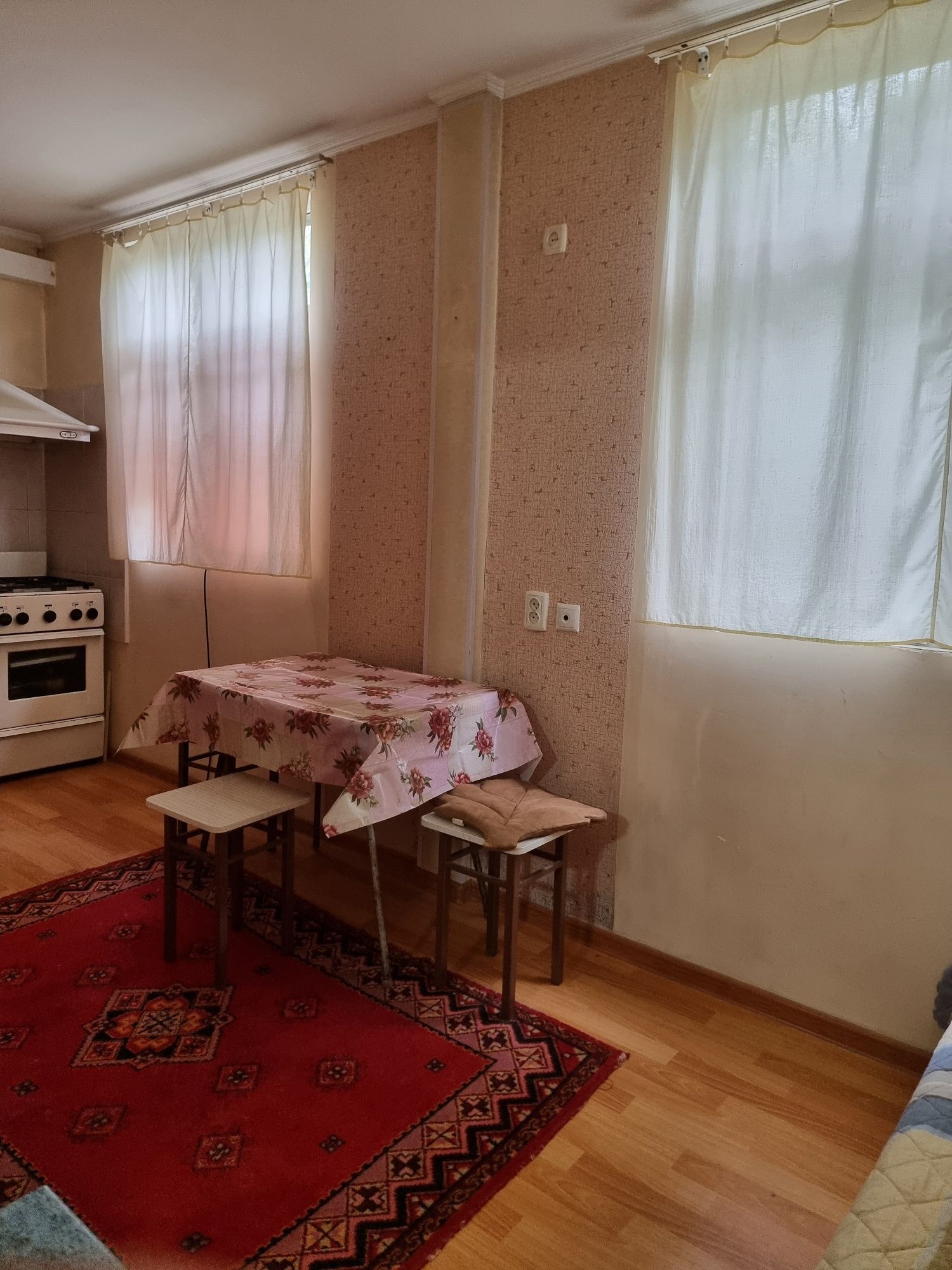 Своя 1 ком квартира на Домбрабаде