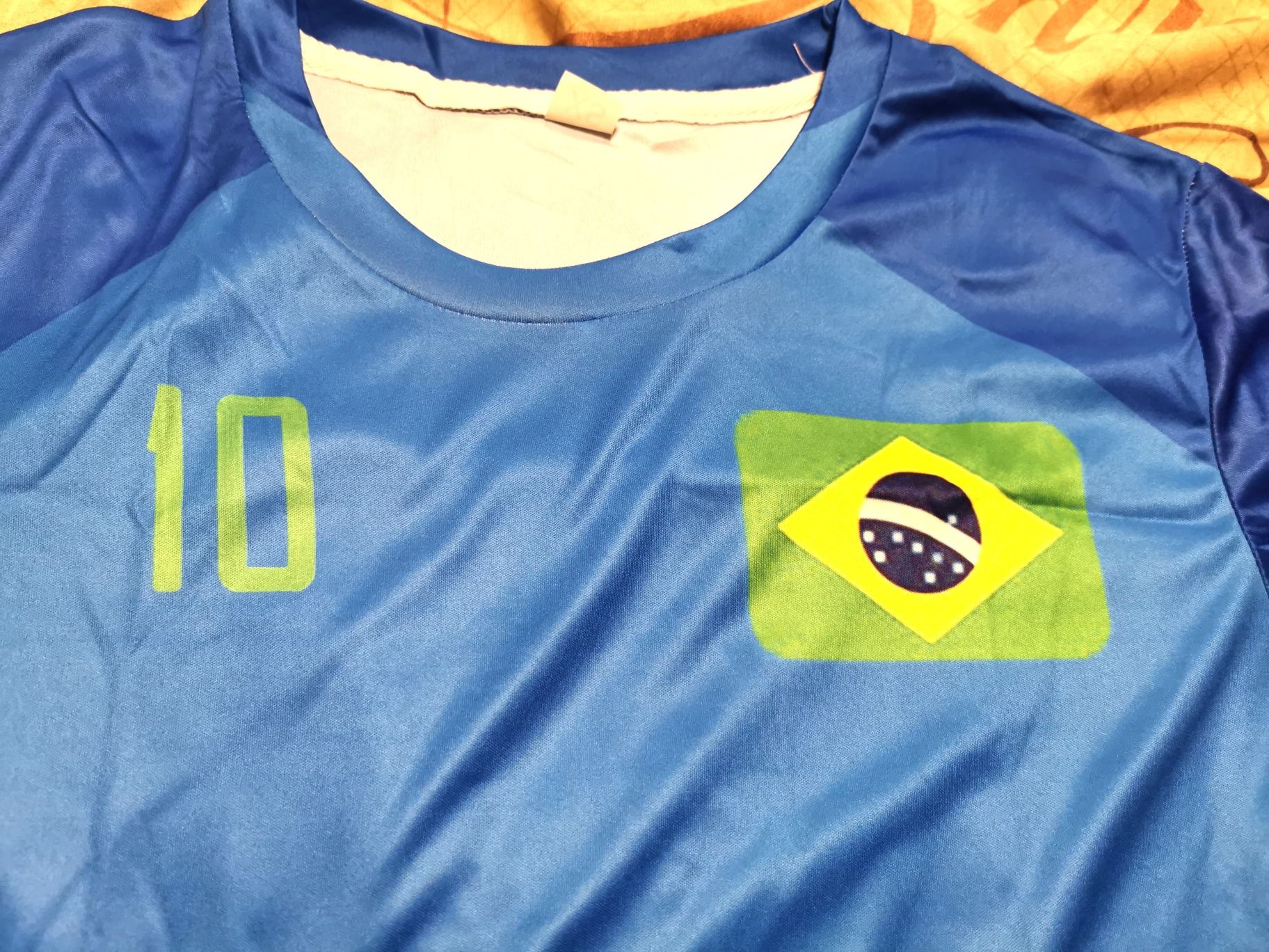 Тениска на Бразилия