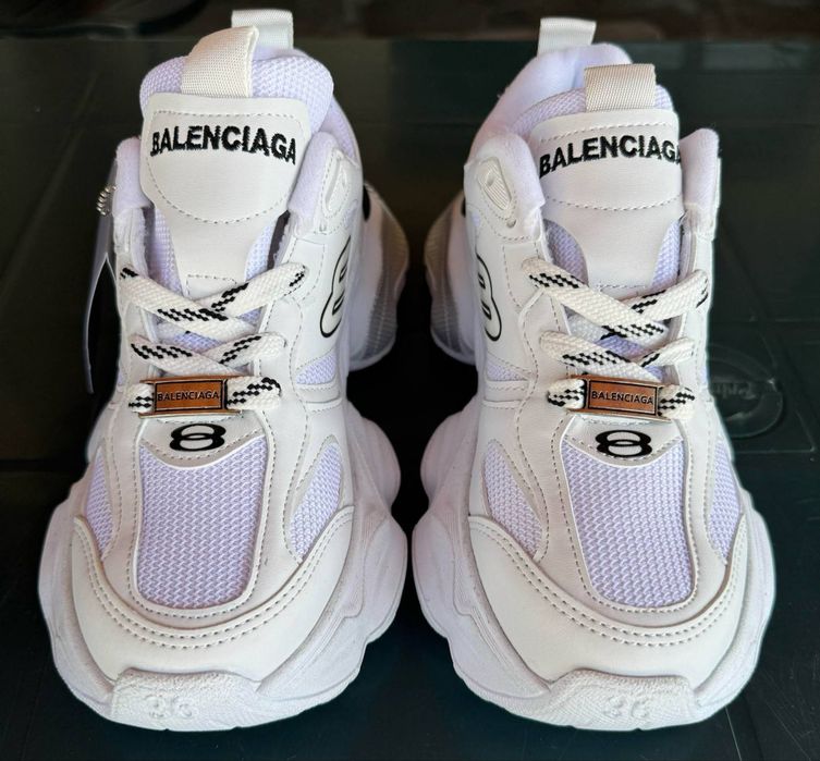Balenciaga нови обувки